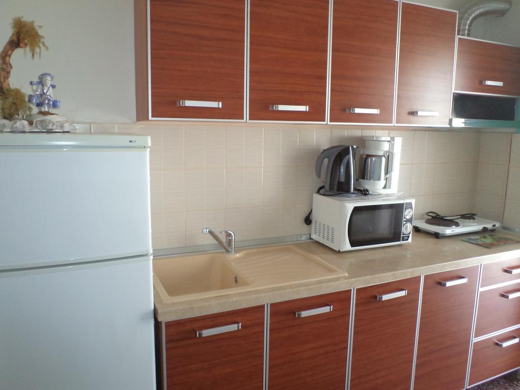 Maria Apartments Paralia Dionysiou Quarto foto