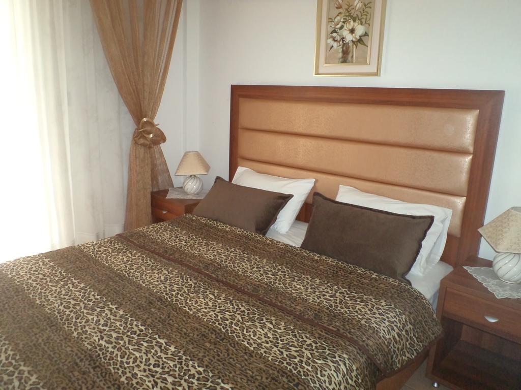 Maria Apartments Paralia Dionysiou Quarto foto